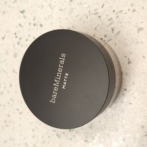 Sealed full size Bare Minerals Matte Powder Mineral Foundation - shade Light 08